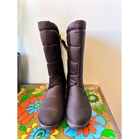 Black winter boot size 7 - Picture 2 of 6